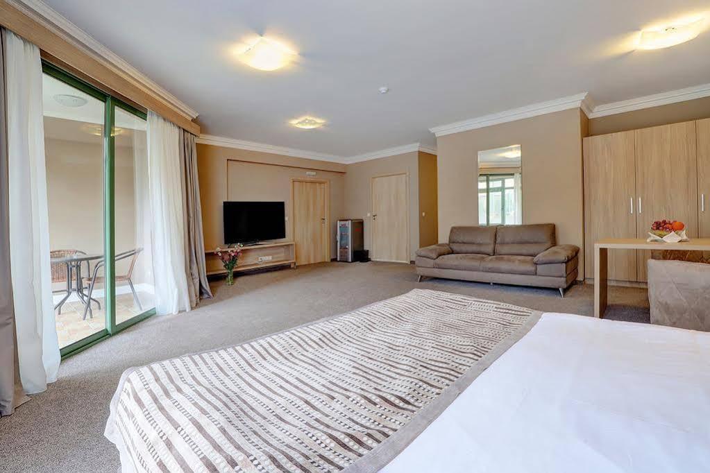 Romance Splendid And Spa Hotel Aziz Konstantin ve Elena Dış mekan fotoğraf